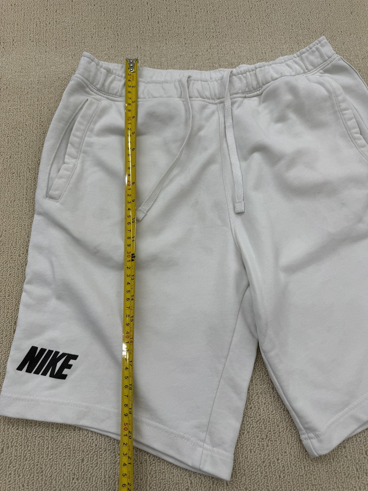Nike Men's White Shorts Size L DD4496-100 Drawstring Swoosh