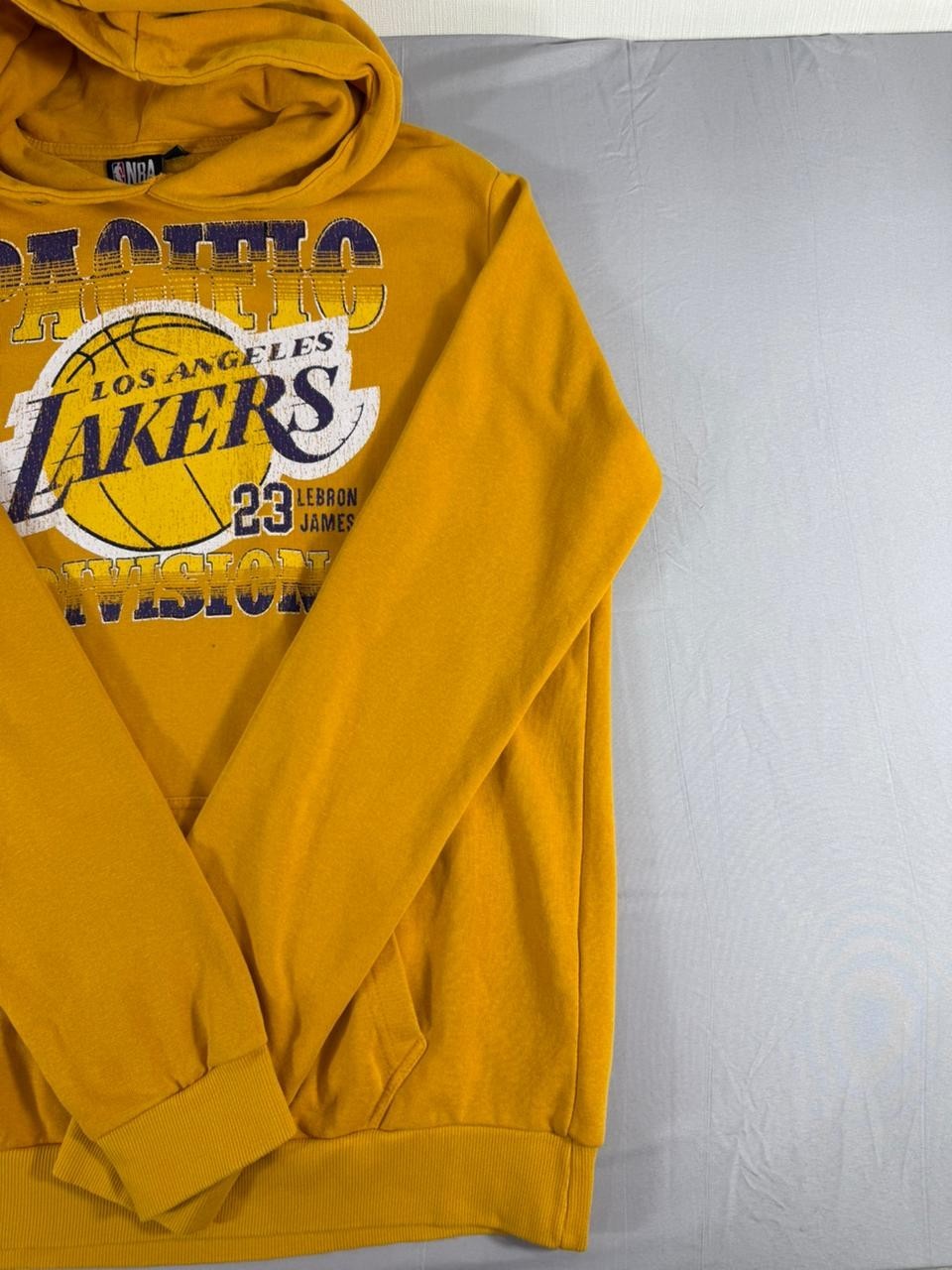 NBA Los Angeles Lakers LeBron James #23 Hoodie - Gold - Size Large