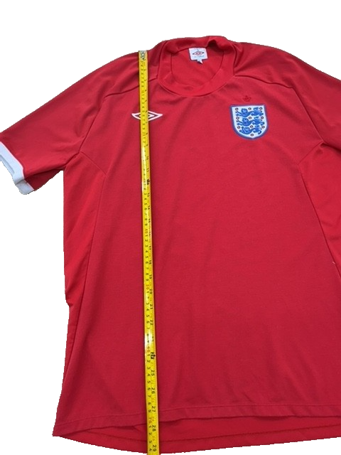 Umbro Men's Red England Football Jersey Size 44 EU Vintage