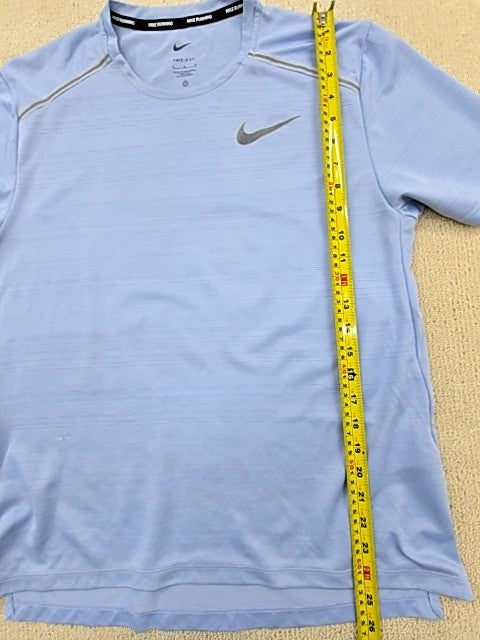 Nike Men's Light Blue Dri-FIT Short Sleeve T-Shirt Size L