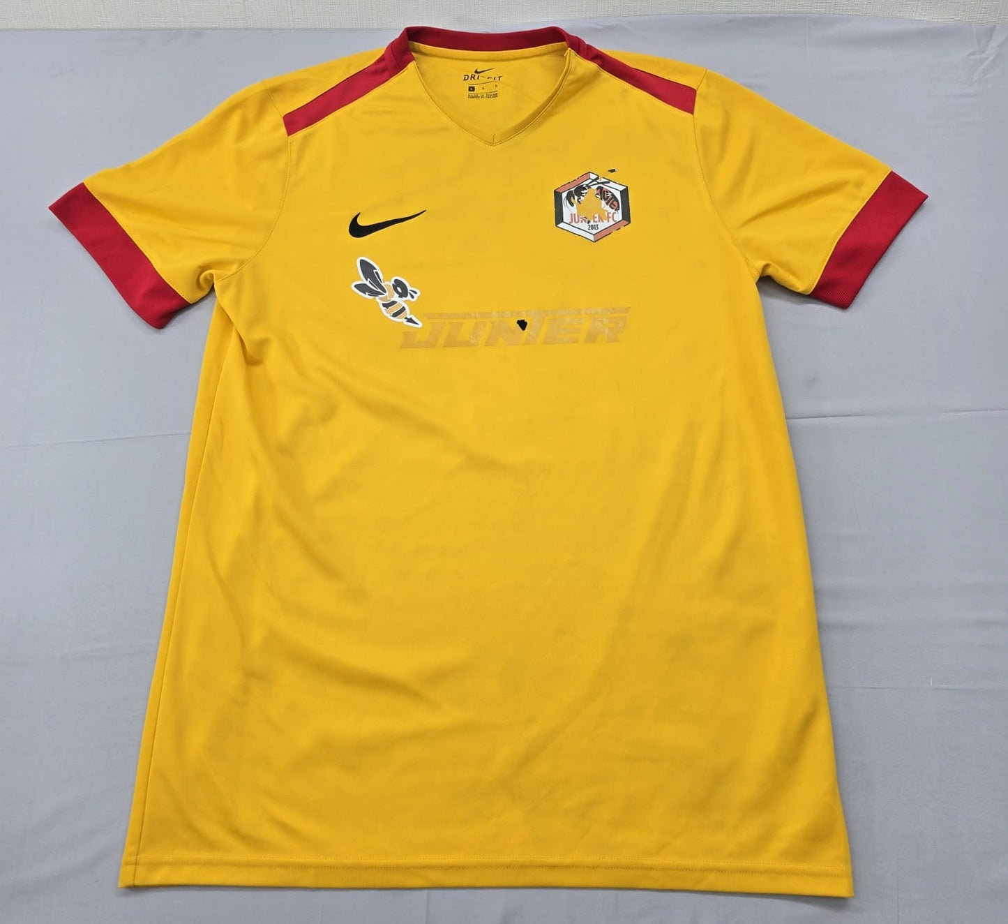 Nike Men's Yellow Dri-FIT Soccer Jersey L V-Neck Short Sleeve