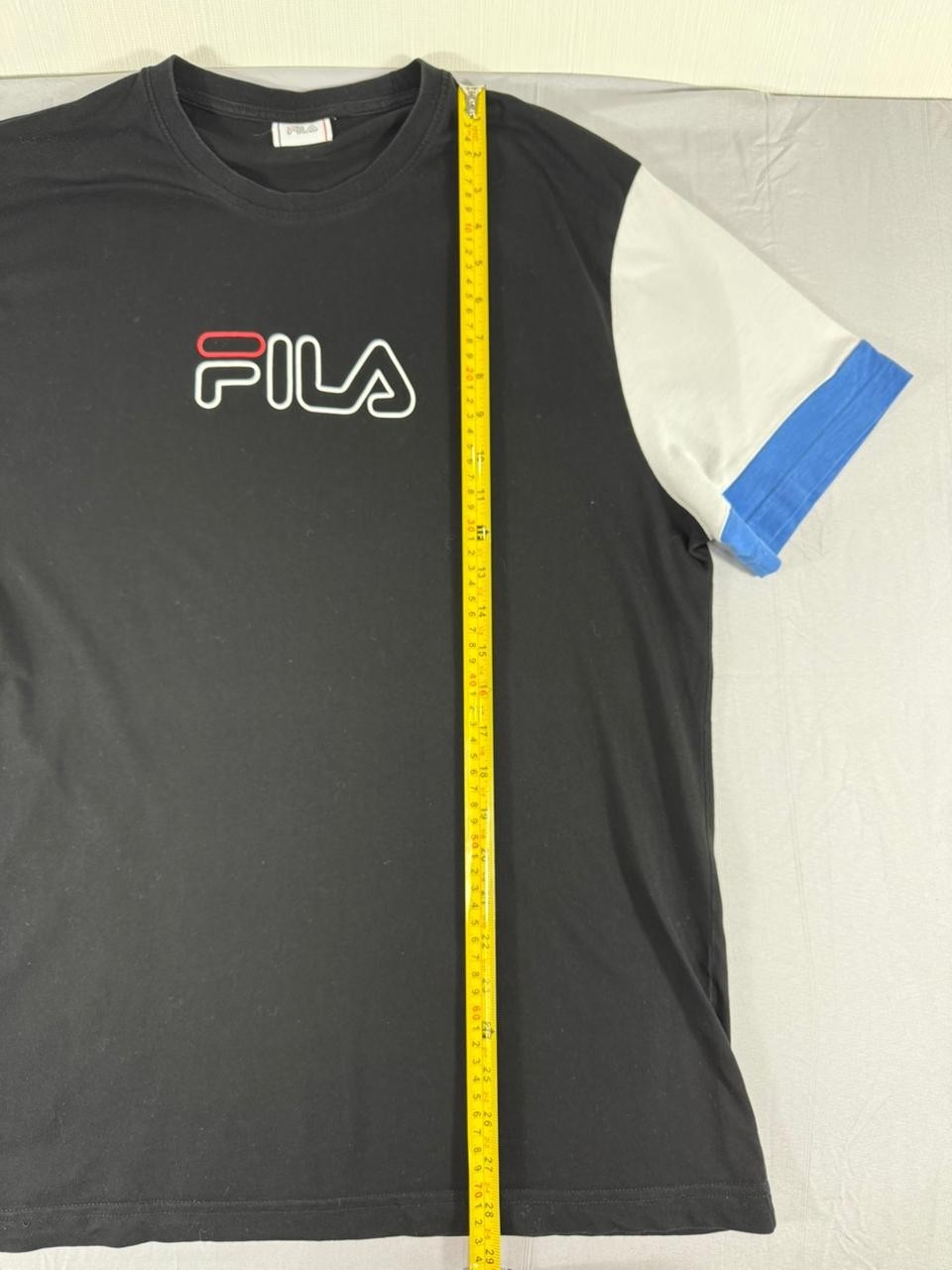FILA Men's Black Logo T-Shirt Size L Colorblock Short Sleeve Crew Neck