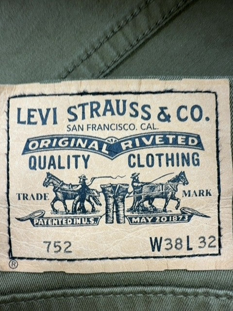 Levi Strauss Men's Khaki Vintage Chinos W38 L32