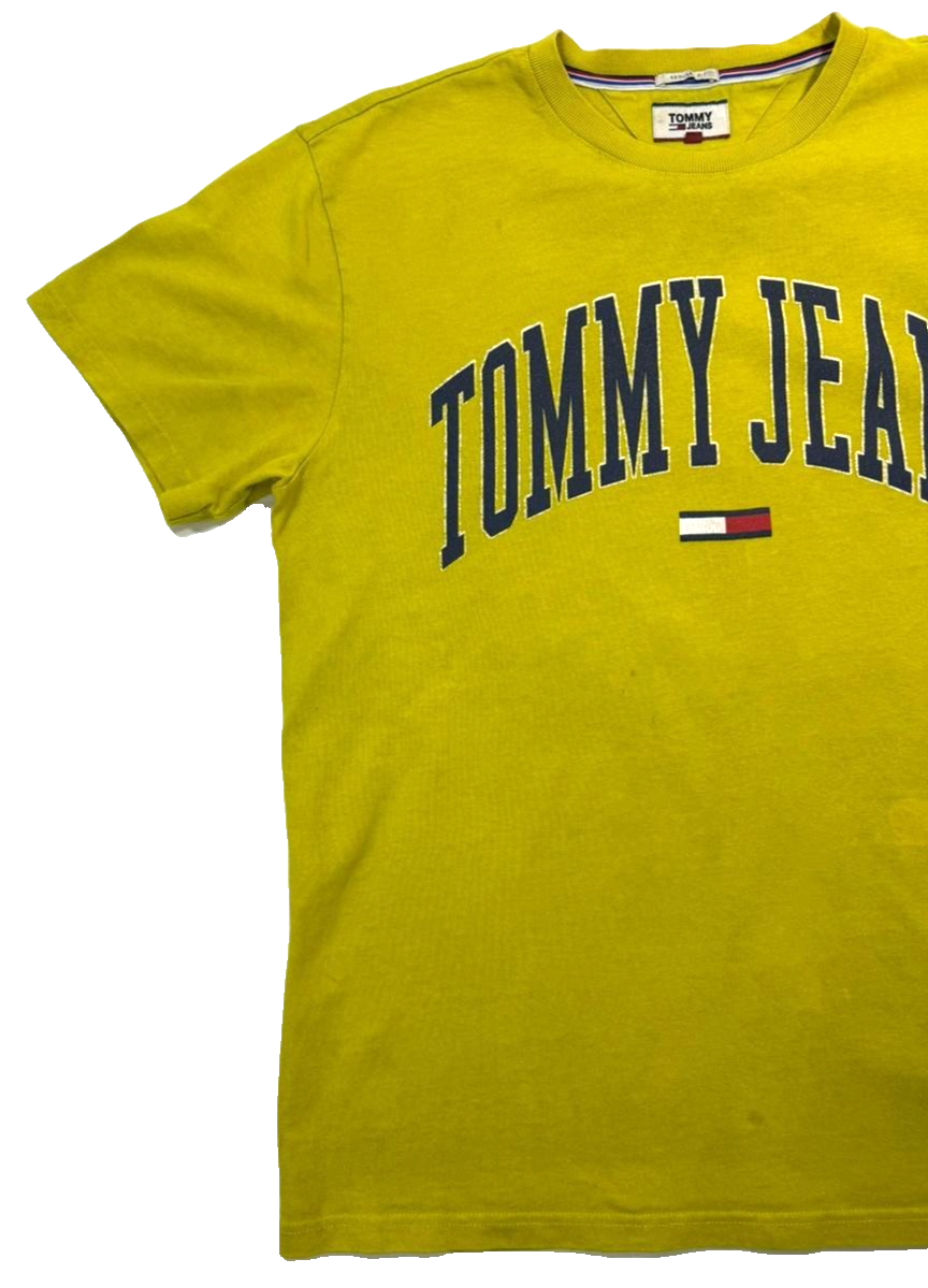 Tommy Hilfiger Tommy Jeans Big Logo Streetwear Yellow Tee - Size XL