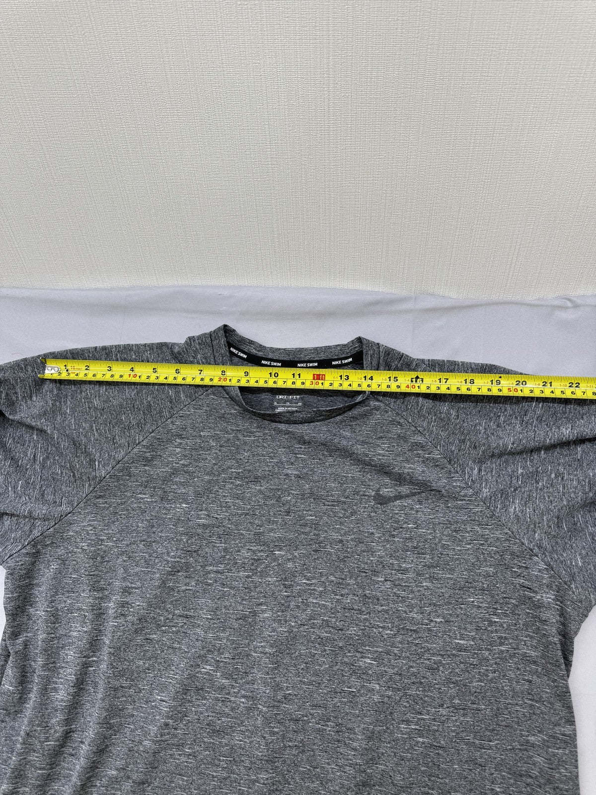 Nike Men's XL Heather Gray Dri-FIT Long Sleeve Tee