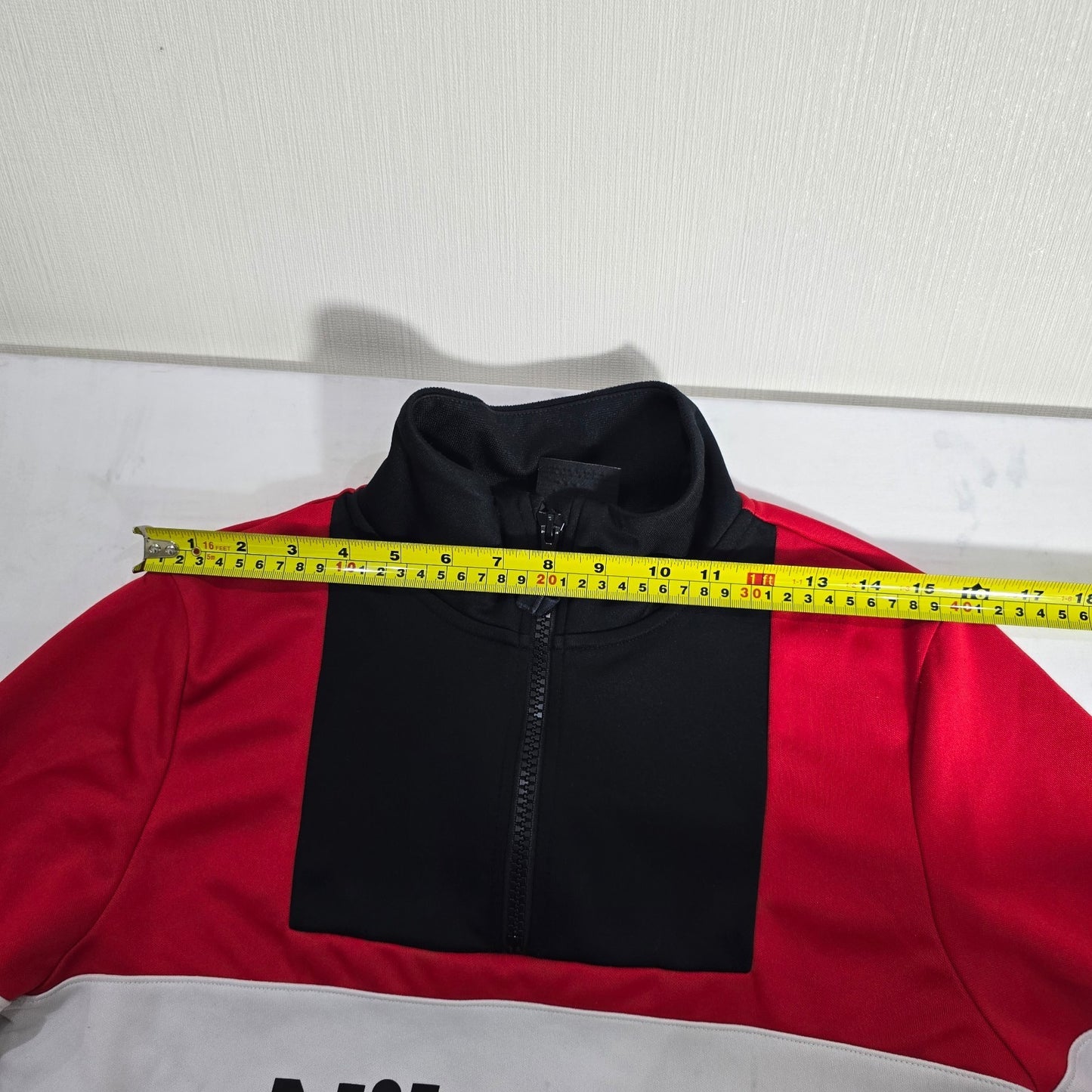 Nike Air Half Zip Sweatshirt Red Black White Pullover Athletic Top Medium