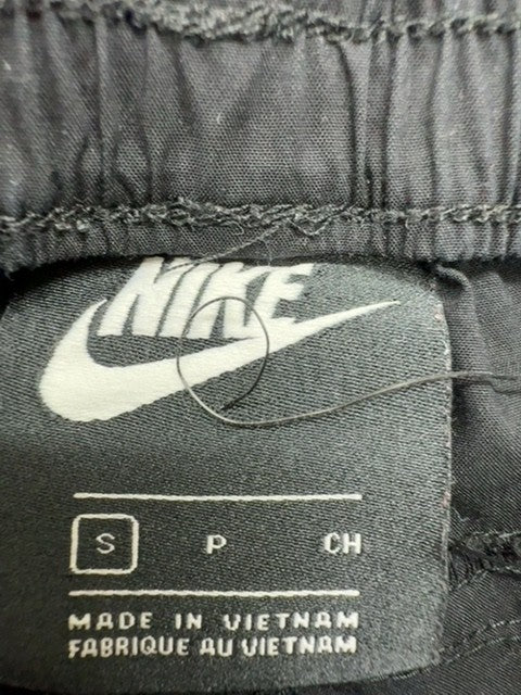 Nike Boys Black Shorts size S product image 4