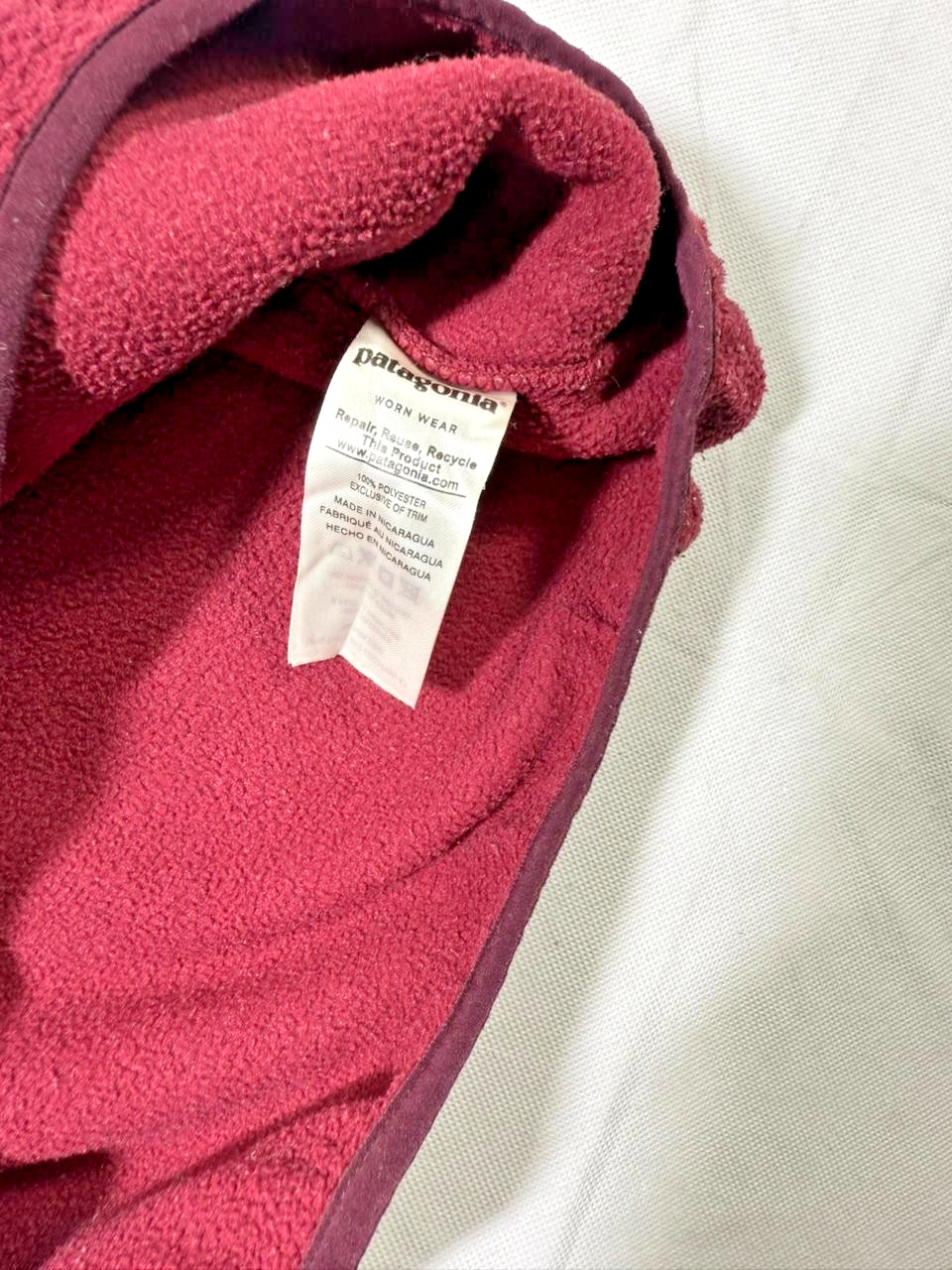 Patagonia Women's Large Synchilla Lightweight Snap-T Pullover Red Arrow Aztec