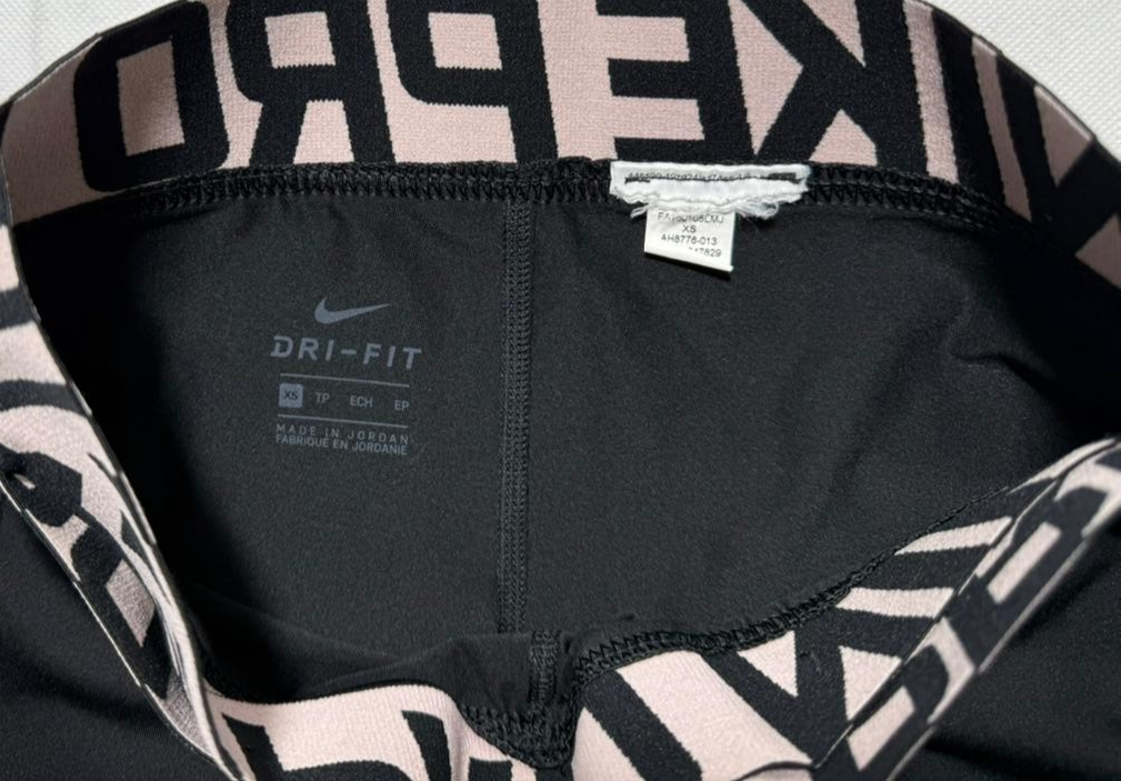 Women Nike Pro Intertwist 7/8 Crop Black XS Leggings