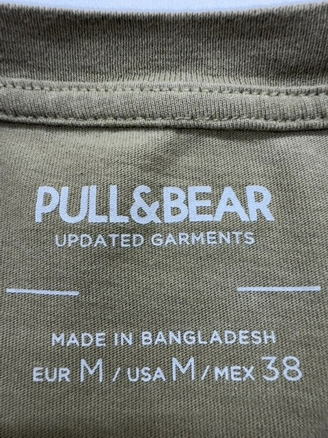 Pull&Bear Mens Olive Logo T-Shirt Size M Regular Fit Tagless Crew Neck