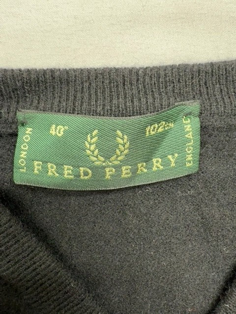 Fred Perry Grey V-Neck Wool Blend Sweater Size 46 Men Laurel Logo Italy