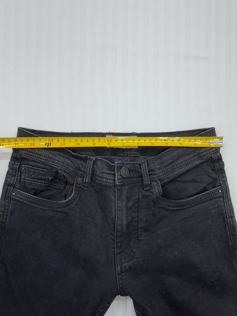 Alcott Men's Black Straight Leg Jeans Size 44