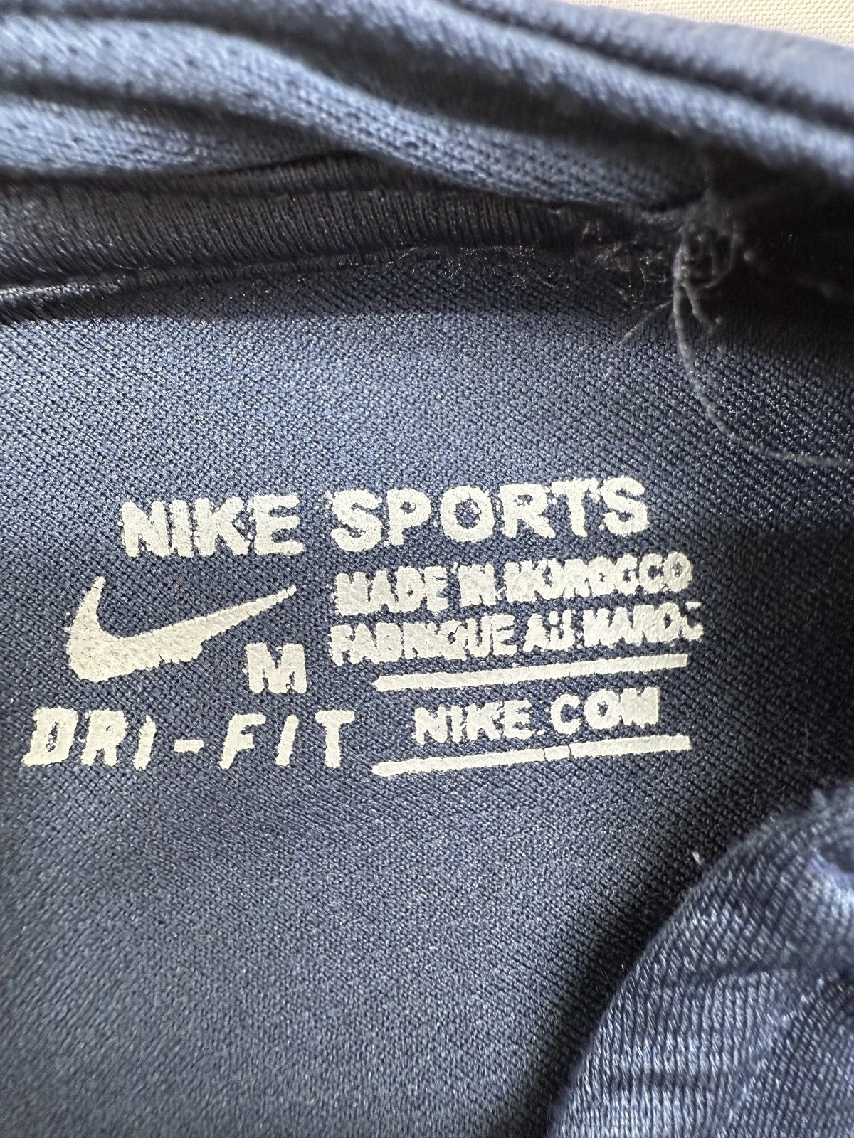 Nike Men's M Navy Striped Soccer Jersey Short Sleeve V-Neck Dri-FIT