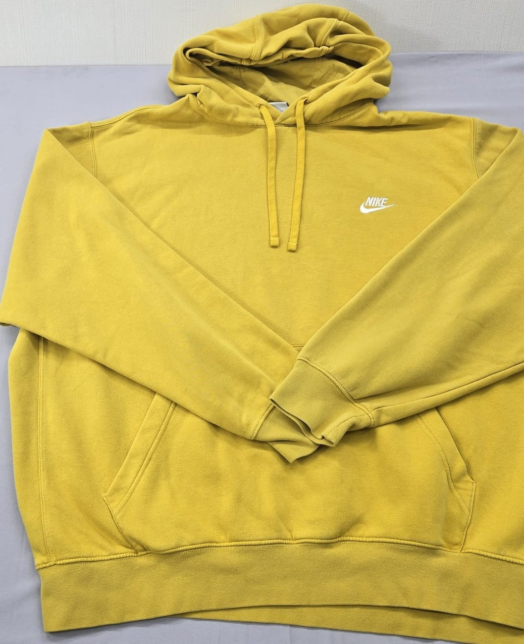 Nike Men's Yellow Pullover Hoodie XXL Cotton/Poly Blend