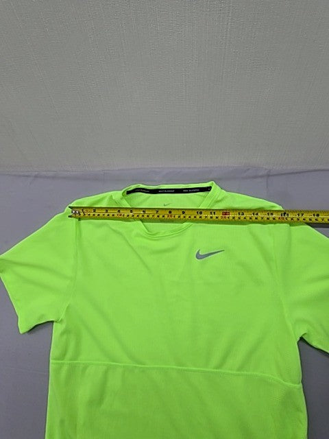 Nike Men's Green Dri-FIT Short Sleeve T-Shirt Regular Polyester Crewneck