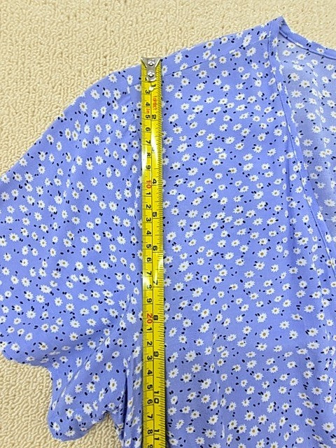 Rails Sky Blue Daisy Floral Romper Women's Size M V-Neck