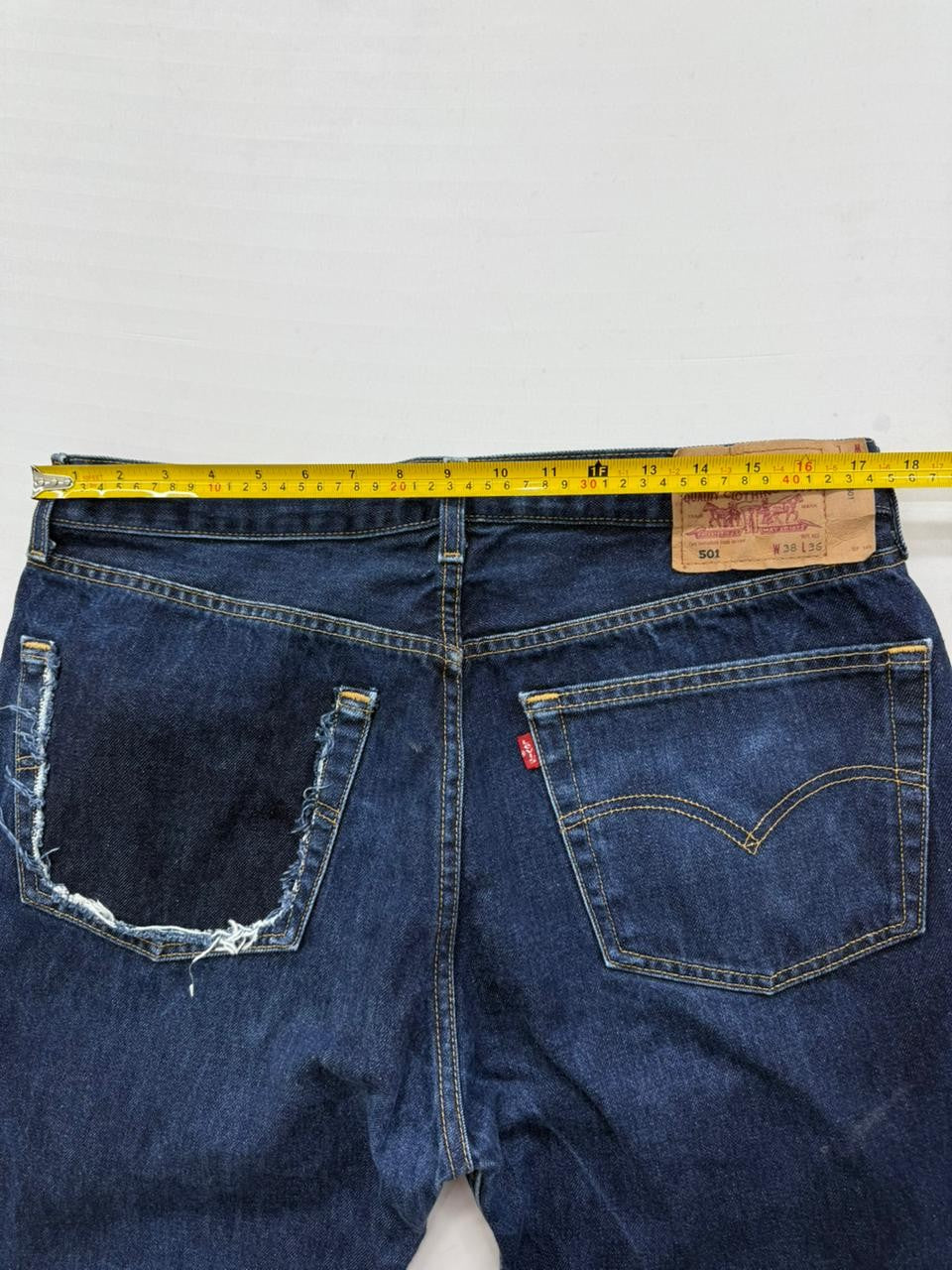 Vintage Levi's 501 Original Fit Jeans W38 L36 High Rise Button Fly