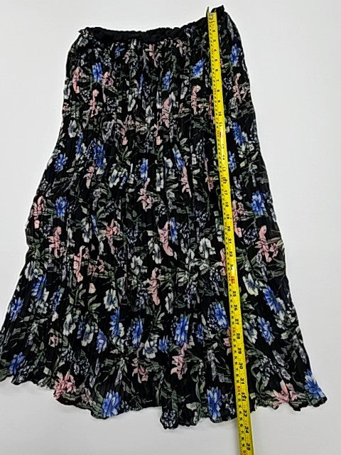 Reserved Women Black Skirt size 40 product image 5