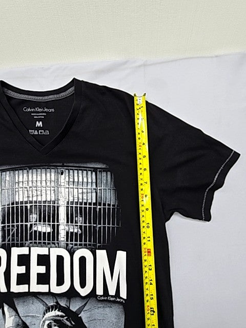 Calvin Klein Jeans Patriotic Graphic Black M Short Sleeve Cotton Tee