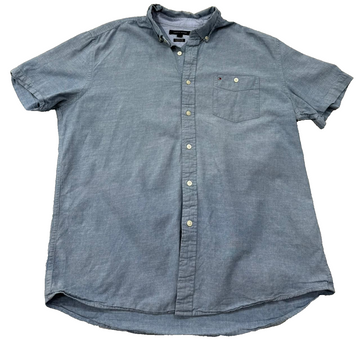 Tommy Hilfiger Men's XL Light Blue Short Sleeve Chambray Button Down Shirt