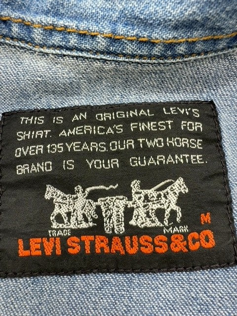 Levi's Men's Medium Wash Denim Western Shirt Size M Vintage