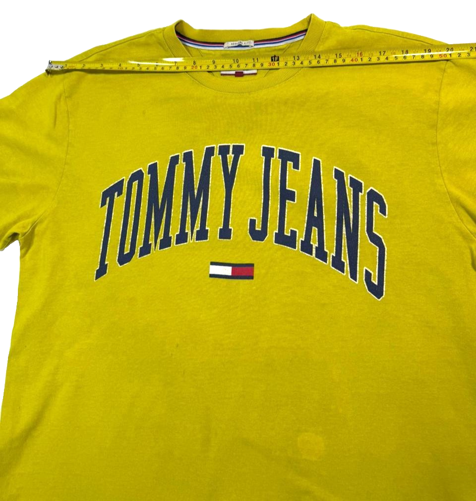 Tommy Hilfiger Tommy Jeans Big Logo Streetwear Yellow Tee - Size XL