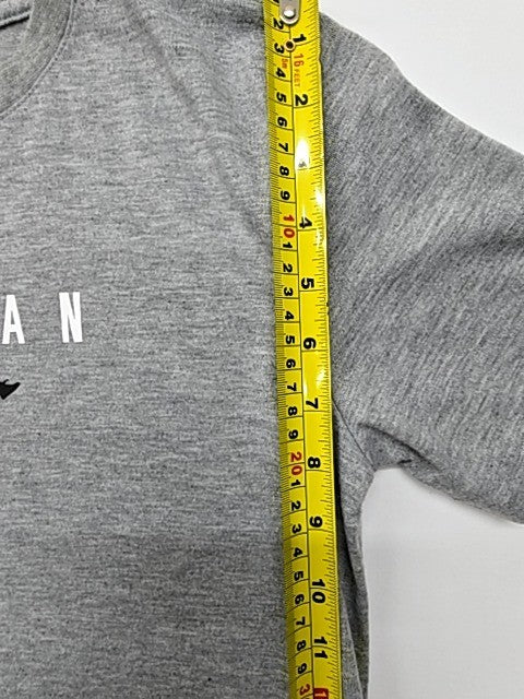 Jordan Boys Heather Gray Graphic T-Shirt Size 12-13 Yrs Crew Neck
