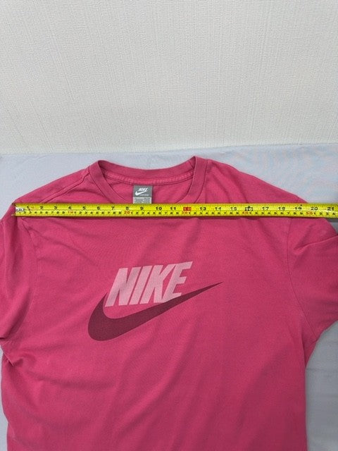 Nike Men's L Pink Short Sleeve Crewneck Swoosh T-Shirt Sportswear