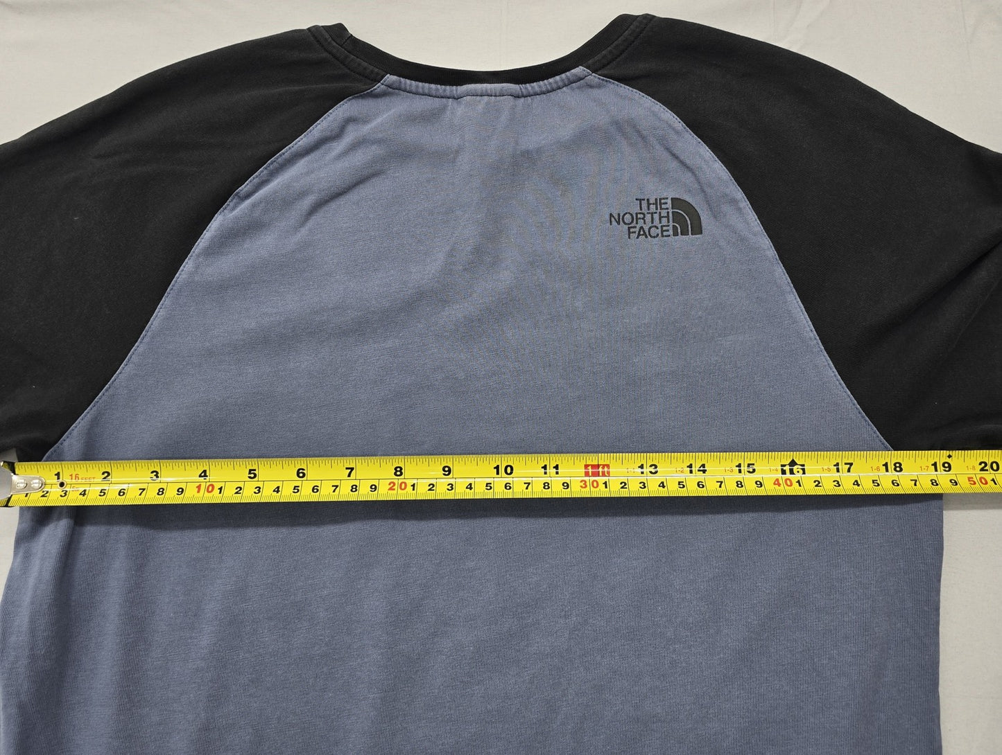 The North Face Men's Navy Raglan Short Sleeve T-Shirt M