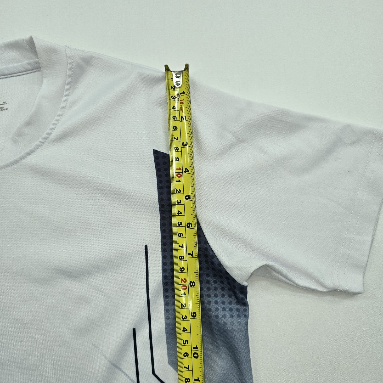 Nike Boys White T-Shirt size M product image 6