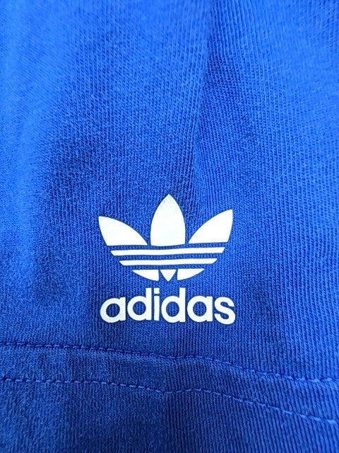 Adidas Boys Blue Graphic Logo T-Shirt Size 40 Regular Crew Neck