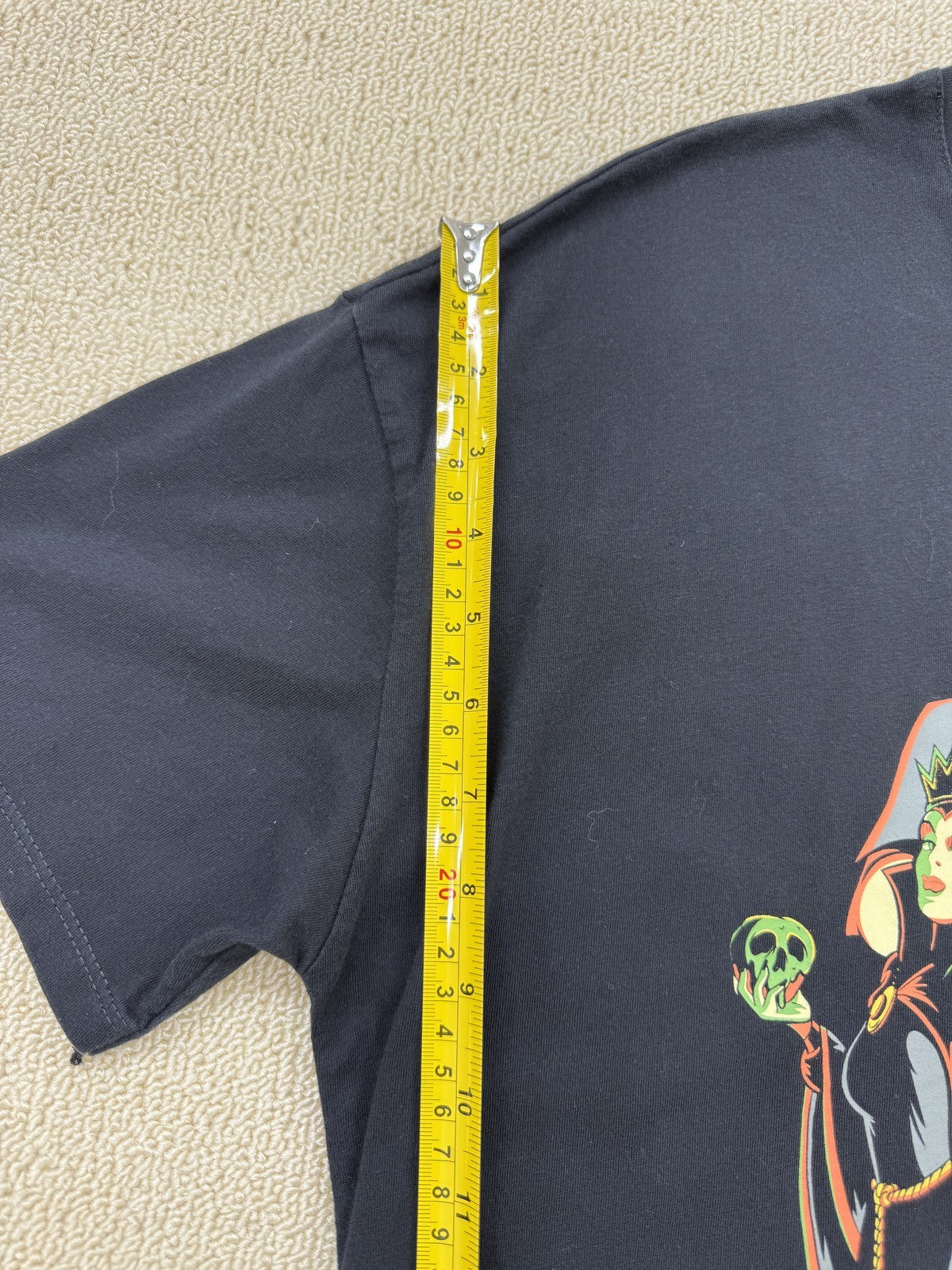 FB Sister Unisex Disney Villains Black T-Shirt Size M Short Sleeve Crewneck