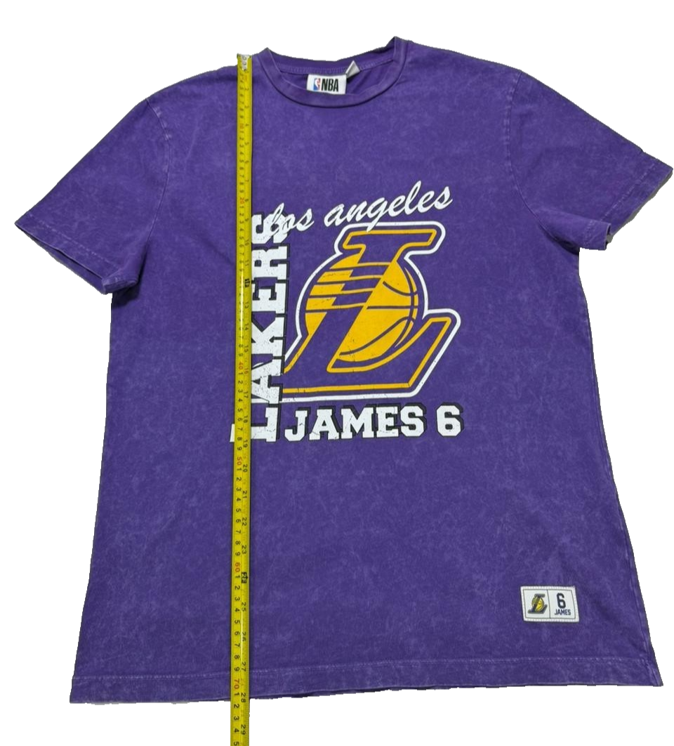 Los Angeles Lakers T- Shirt Men's | Size: M |Purple | Lebron James Short Sleeve