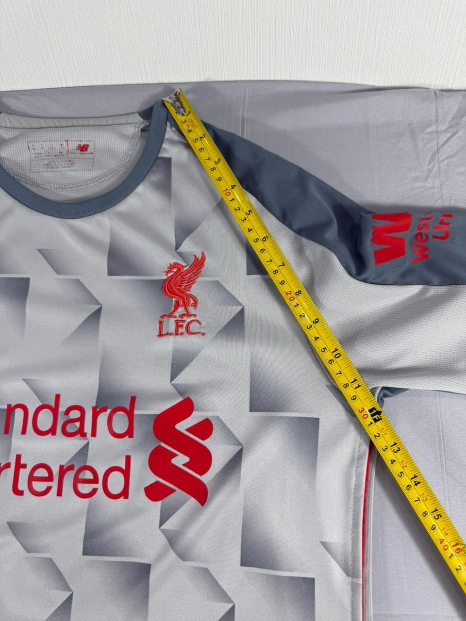 Liverpool FC Jersey Men's Large Grey New Balance Football Soccer Shirt
