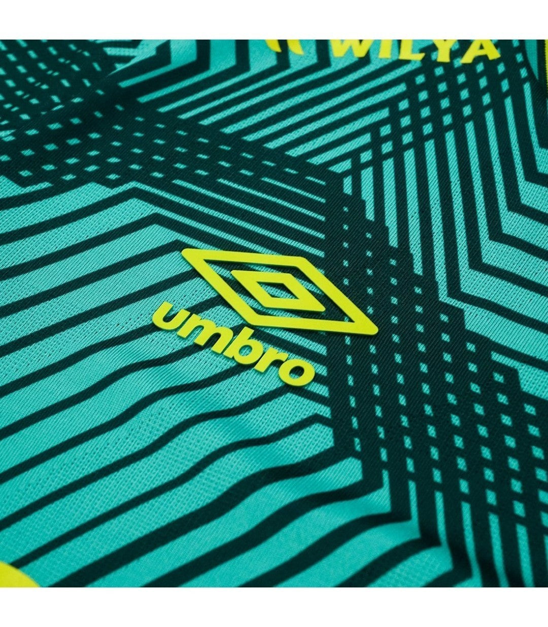 Umbro Terengganu FC Home Jersey Green Yellow Football Shirt SIZE L