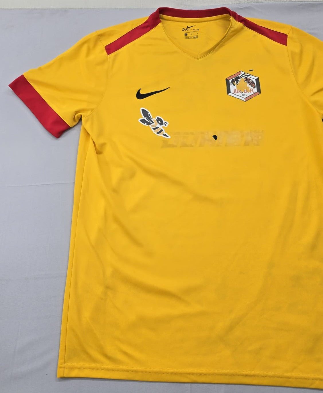 Nike Men's Yellow Dri-FIT Soccer Jersey L V-Neck Short Sleeve