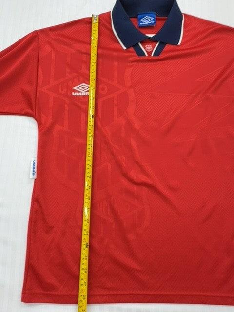 Umbro Men's Red Retro Soccer Jersey Size L Vintage 1980s