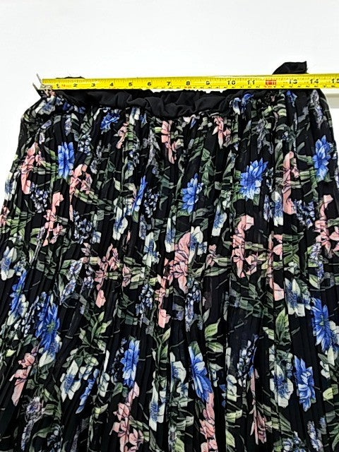 Reserved Women Black Skirt size 40 product image 4