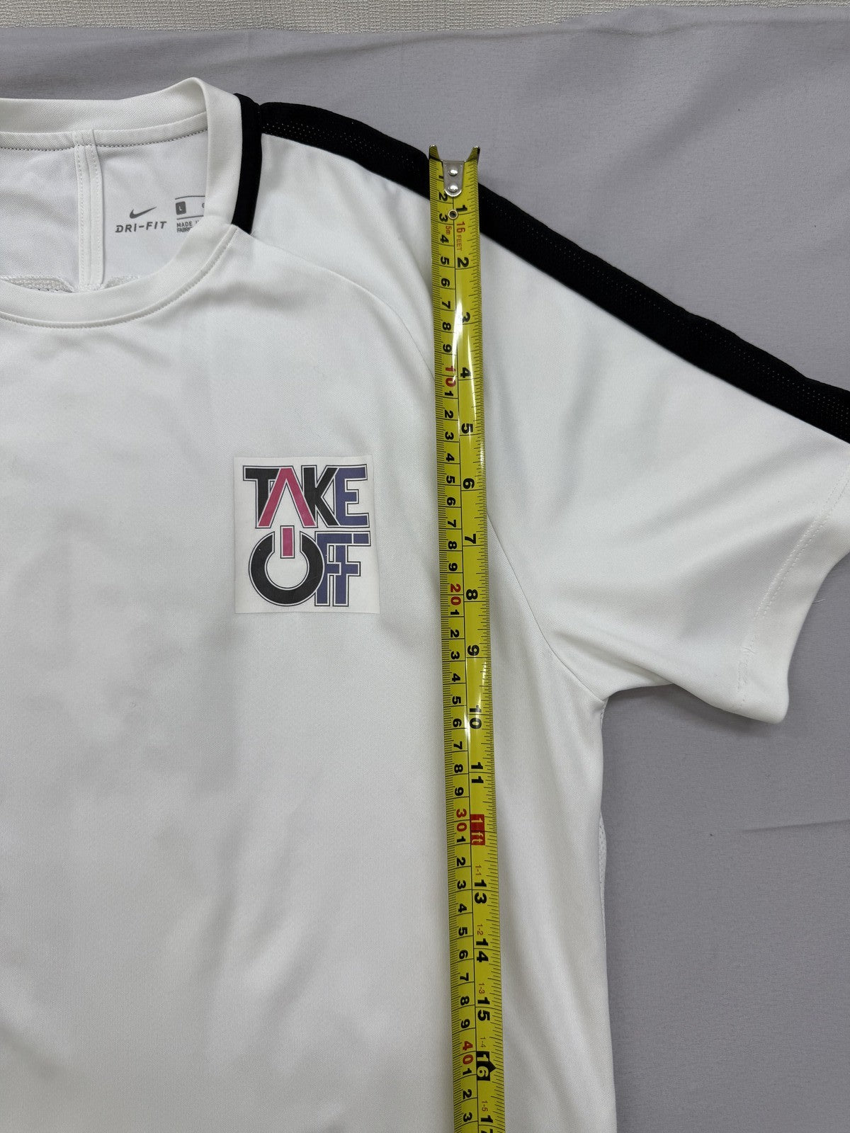 Nike Men's L White Dri-FIT Soccer Jersey Short Sleeve