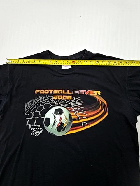 B&C Men Black T-Shirt size XL product image 4