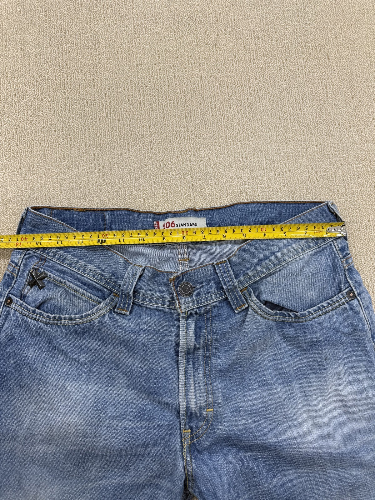 Levi's Men's Light Wash Relaxed Straight 585 Jeans 34x34 100% Cotton