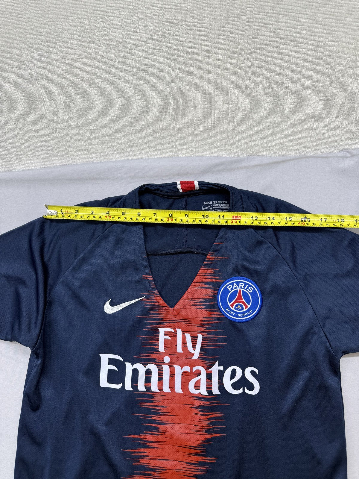 Nike Men's M Navy Striped Soccer Jersey Short Sleeve V-Neck Dri-FIT