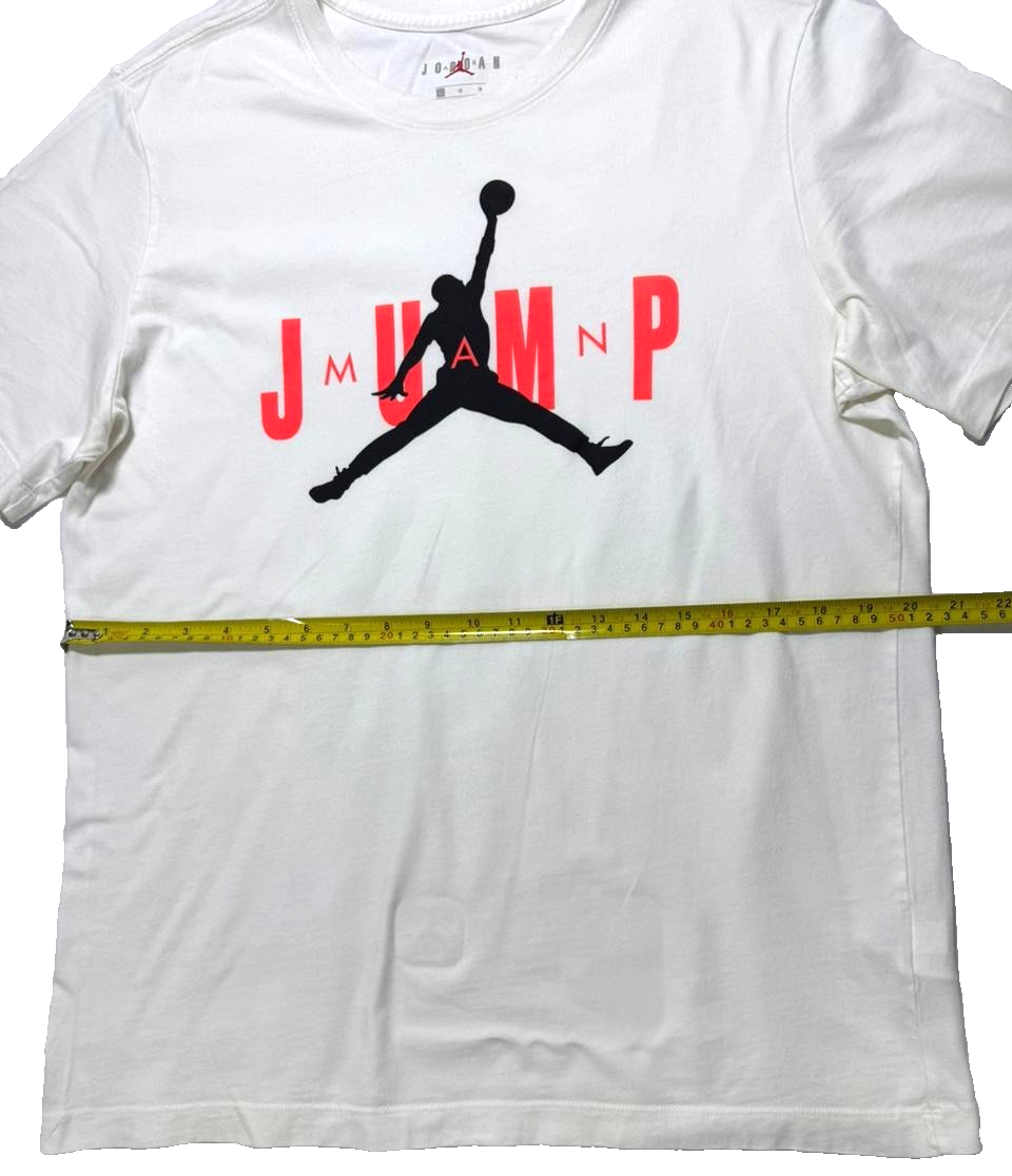 Pre-loved Jordan Jumpman Crew T-Shirt in white — regular fit, cotton, Size L. 16% off retail. Authenticity guaranteed. Shop now at Artistic Haul UAE.
