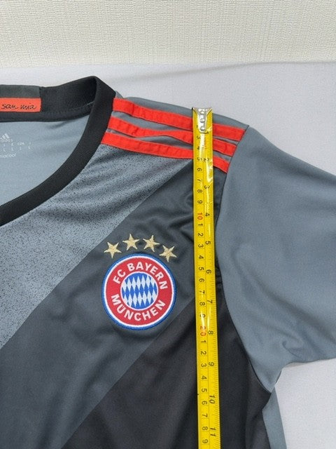 Adidas Men's Grey L V-Neck Climacool Sports Jersey Short Sleeve