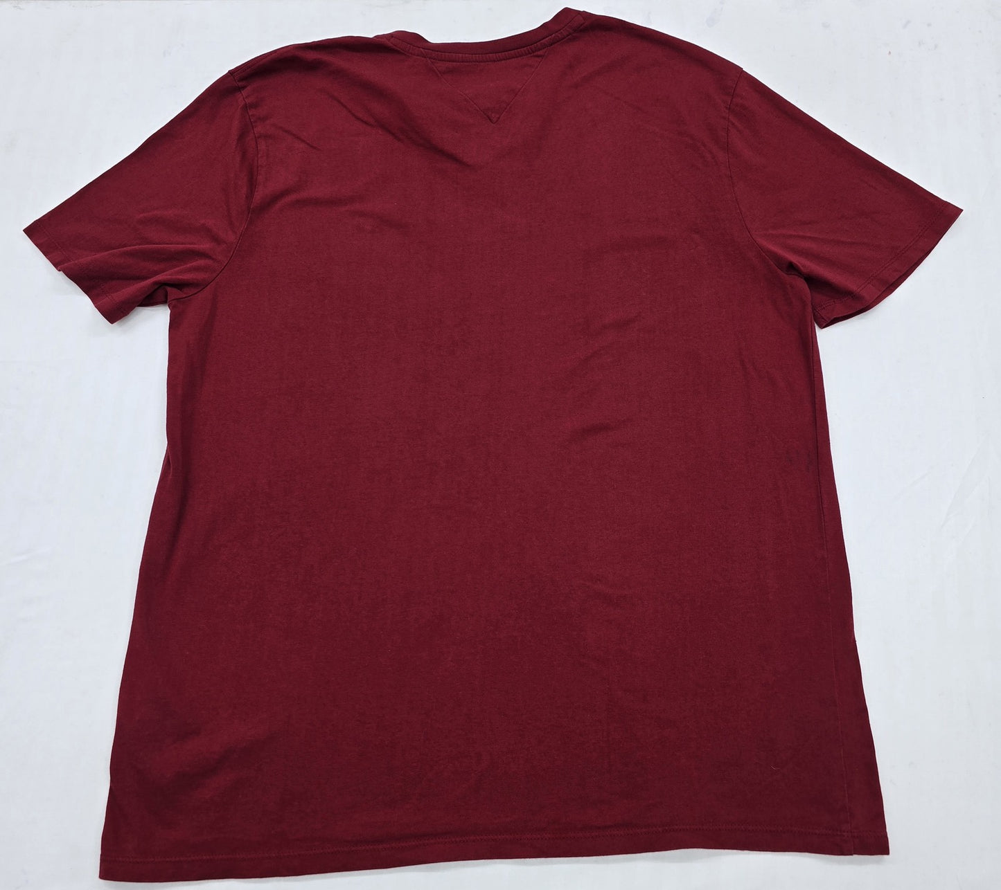 Tommy Hilfiger Men's Burgundy V-Neck T-Shirt Size L 100% Cotton Logo
