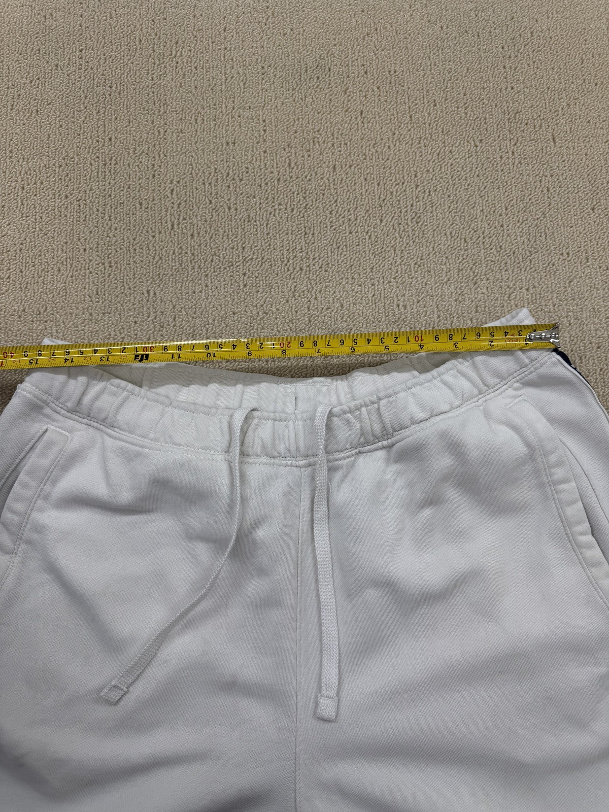 Nike Men's White Shorts Size L DD4496-100 Drawstring Swoosh