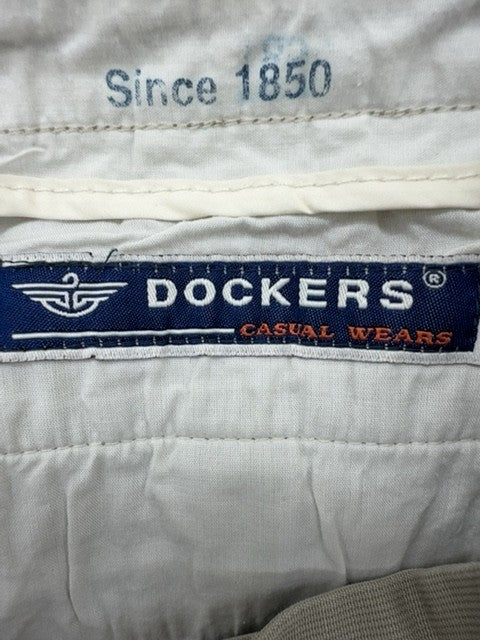 Dockers Men's Gray No Wrinkle Khaki Pants 31x32 Classic Fit