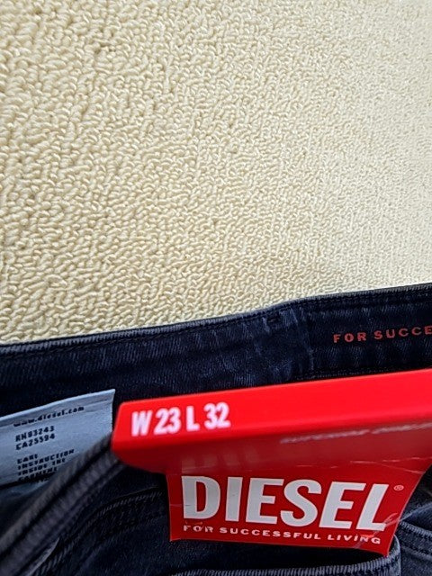 Diesel Women's Boyfriend Jeans W23 L32 Dark Wash Mid Rise