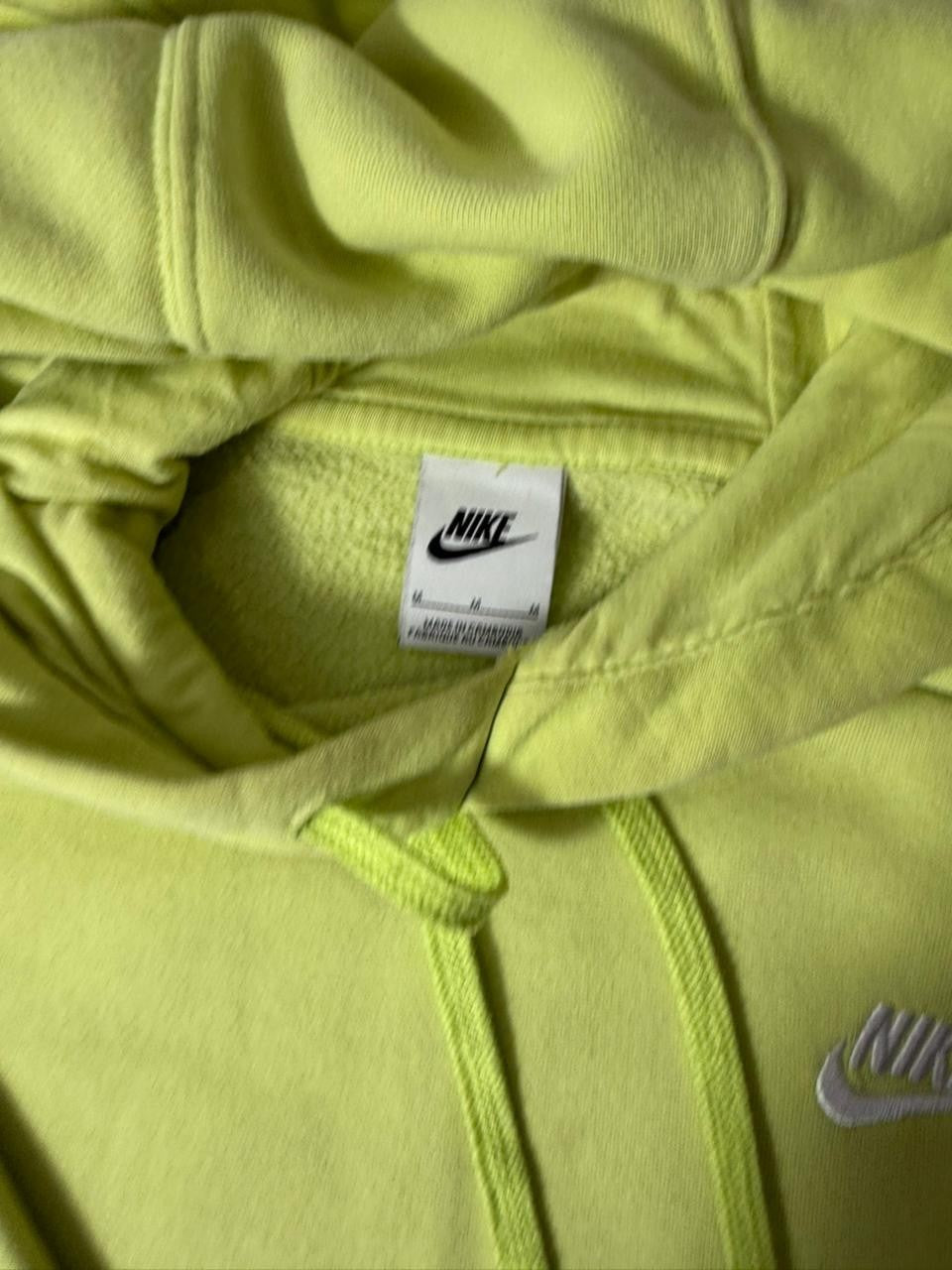 Nike Men's Green Pullover Hoodie Sweatshirt Size Medium US Hooded Casual Wear