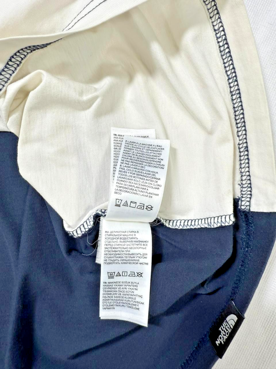 The North Face Men's T-Shirt Woven Colour Block Tnf Crew Neck Cotton Casual Tee